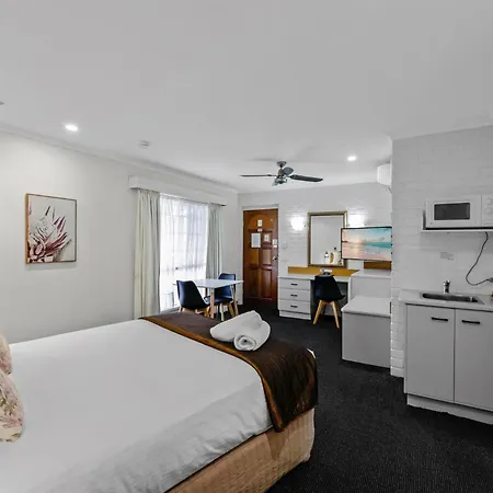 Sapphire Waters Motor Inn Merimbula Exterior photo