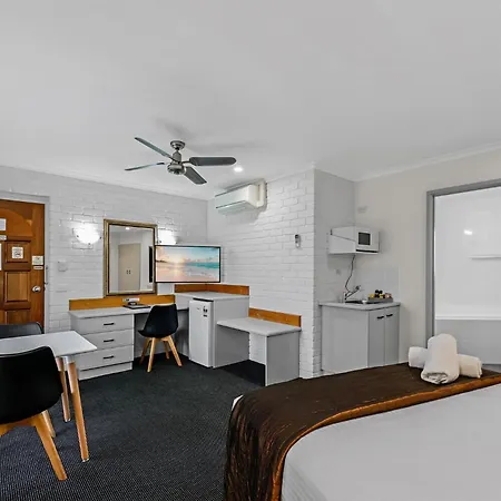 Sapphire Waters Motor Inn Merimbula Exterior photo