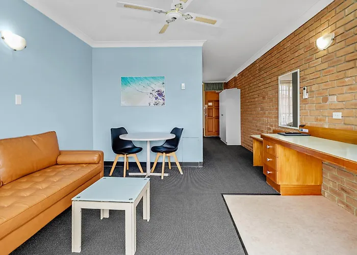 Sapphire Waters Motor Inn