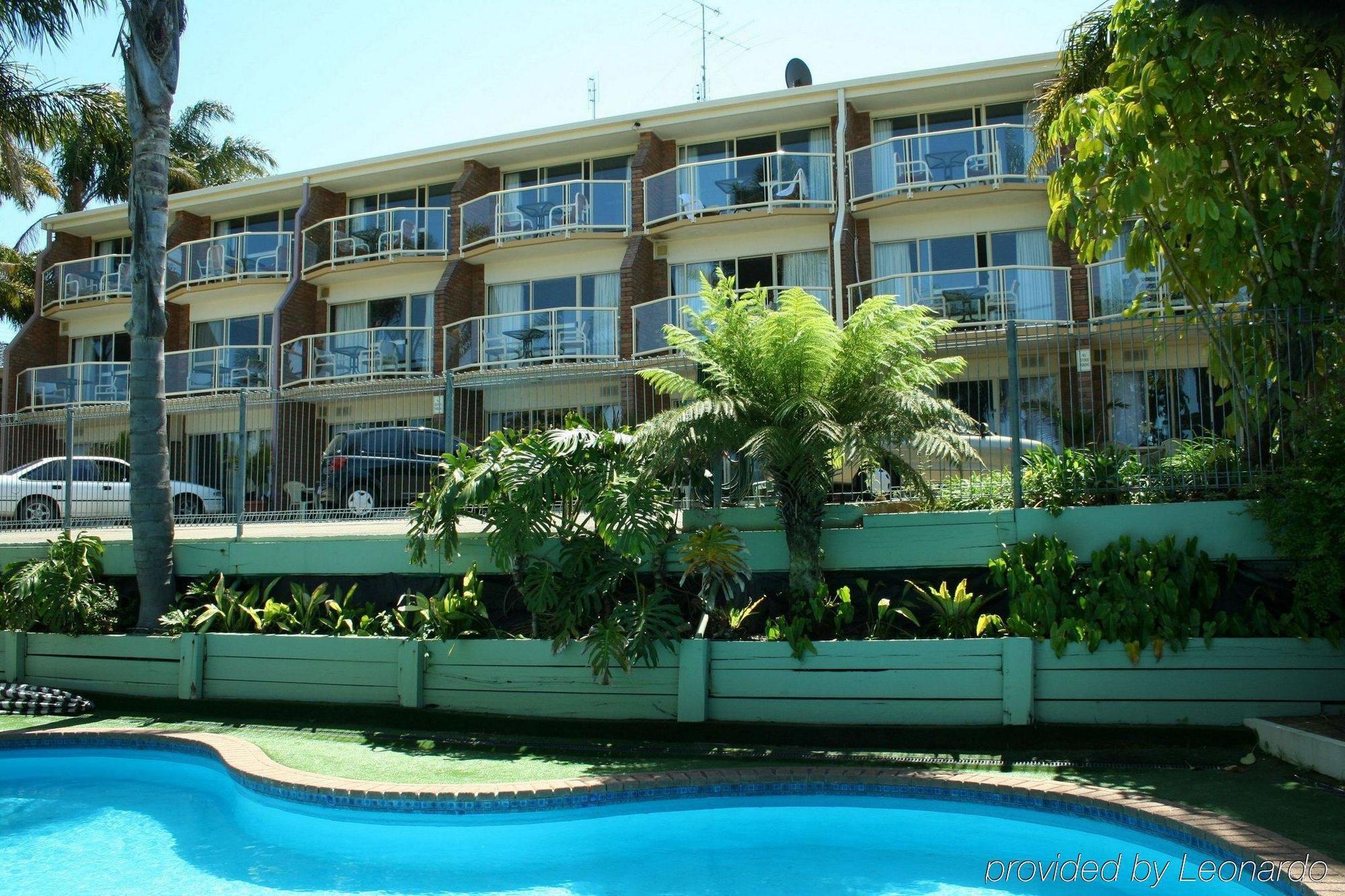 Sapphire Waters Motor Motel 3*